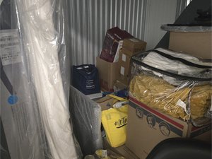 7 x 10 storage unit in Newark, NJ