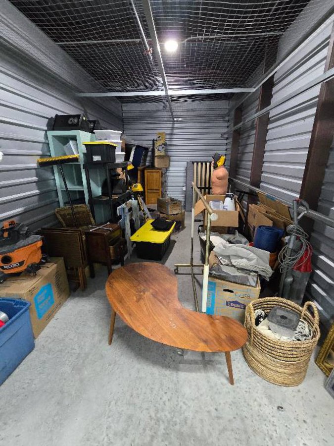 10 x 20 storage unit in Austin, TX
