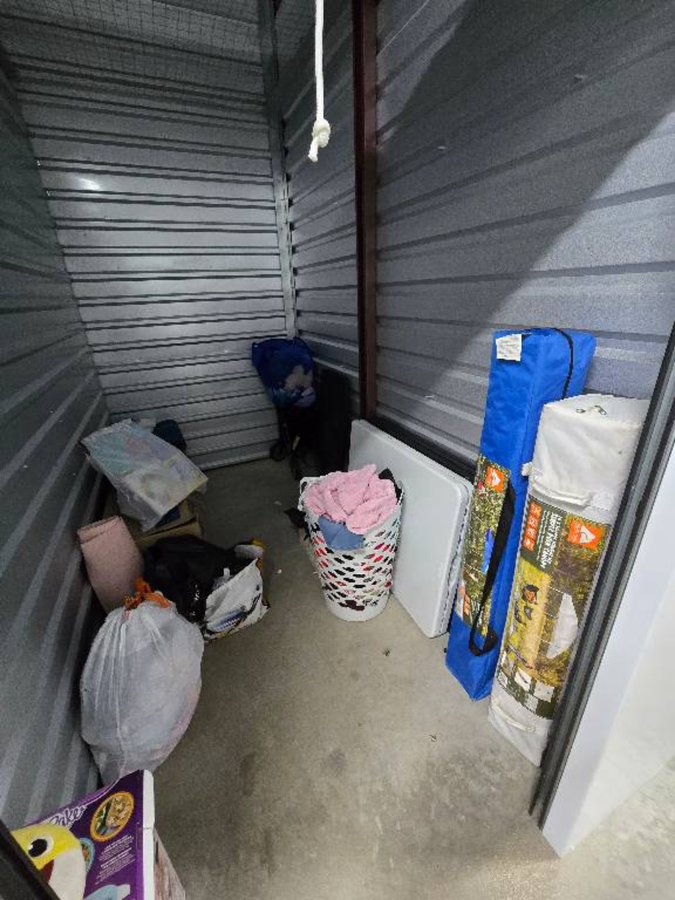 5 x 10 storage unit in Austin, TX
