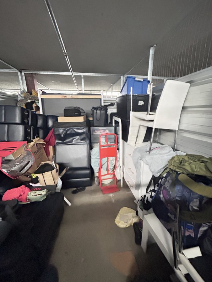 10 x 17 storage unit in MIAMI, FL