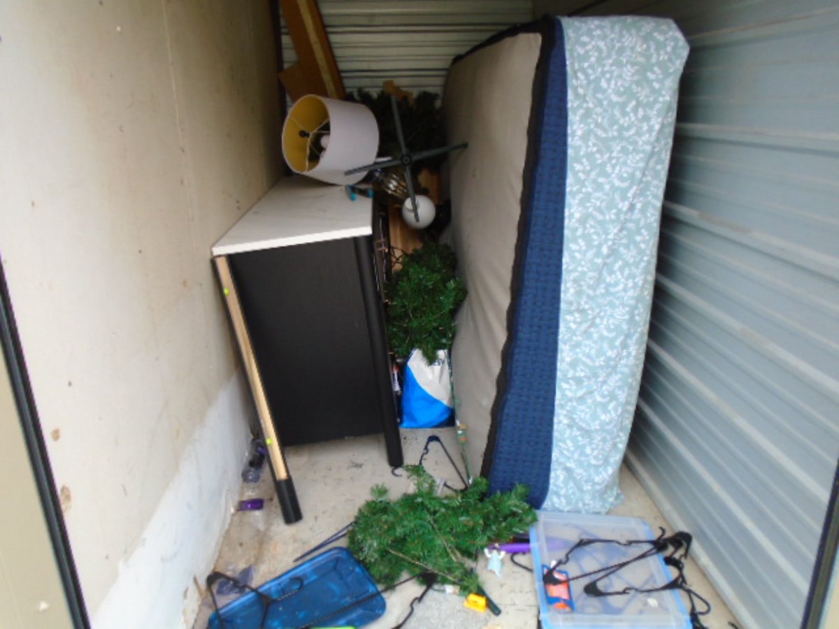 5 x 10 storage unit in Kansas City, MO