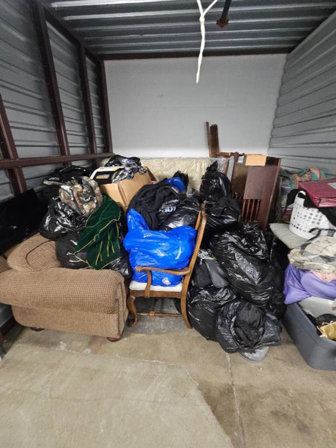 10 x 10 storage unit in Kansas City, MO