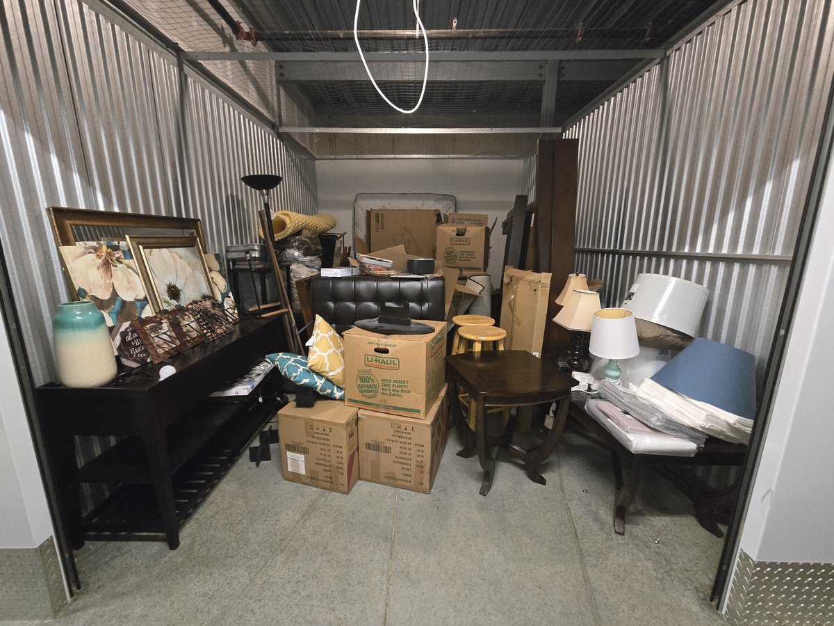 10 x 15 storage unit in Charlotte, NC