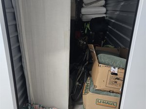 5 x 10 storage unit in Austin, TX