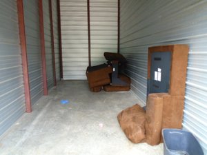 10 x 25 unit in Kansas City