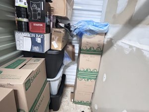 4 x 5 storage unit in MIAMI, FL