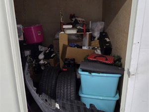 10 x 10 storage unit in Biloxi, MS