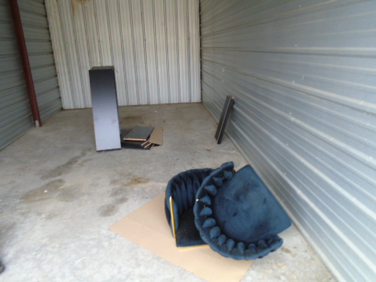 10 x 20 storage unit in Kansas City, MO