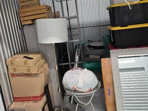 10 x 10 storage unit in Tulsa, OK