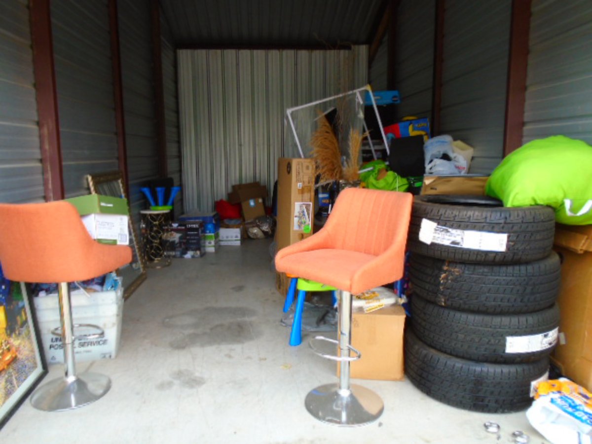 10 x 20 storage unit in Kansas City, MO