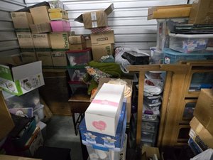 10 x 10 storage unit in Lakeland, FL