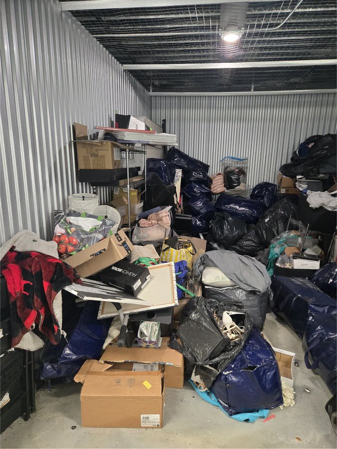 10 x 15 storage unit in Newark, NJ