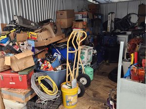 10 x 20 storage unit in Bellmawr, NJ