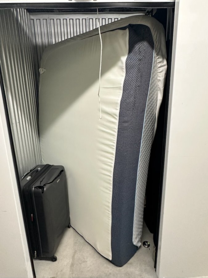 5 x 5 storage unit in Pompano Beach, FL