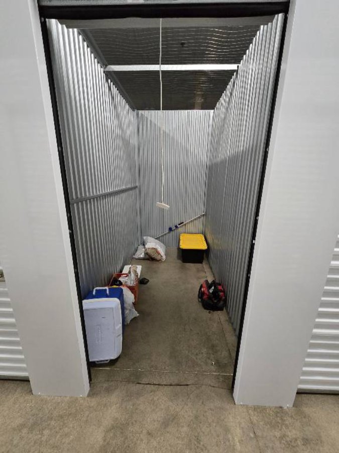 5 x 10 storage unit in Mchenry, IL