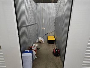 5 x 10 storage unit in Mchenry, IL