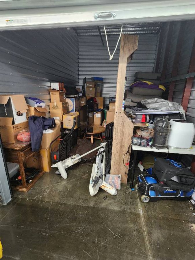 10 x 15 storage unit in Seabrook, TX