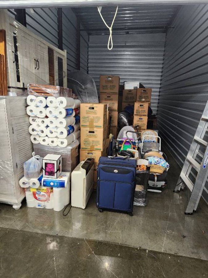 10 x 20 storage unit in Seabrook, TX