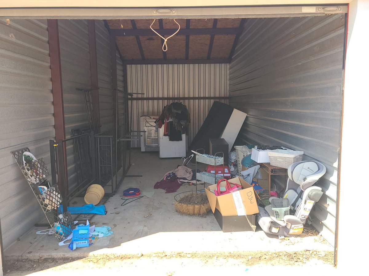 10 x 20 storage unit in Mustang, OK