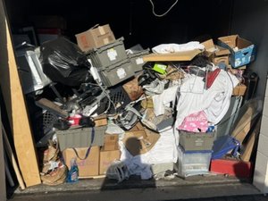 10 x 20 storage unit in San Diego, CA