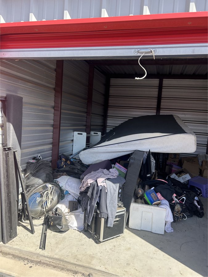 10 x 15 storage unit in Midlothian, TX