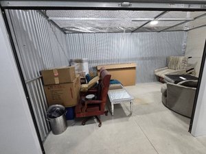 20 x 10 storage unit in Waldorf, MD