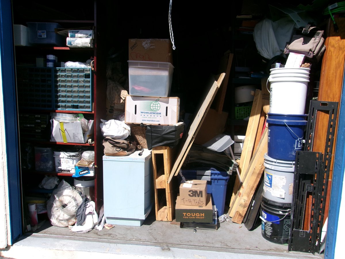 10 x 16 storage unit in San Marcos, CA