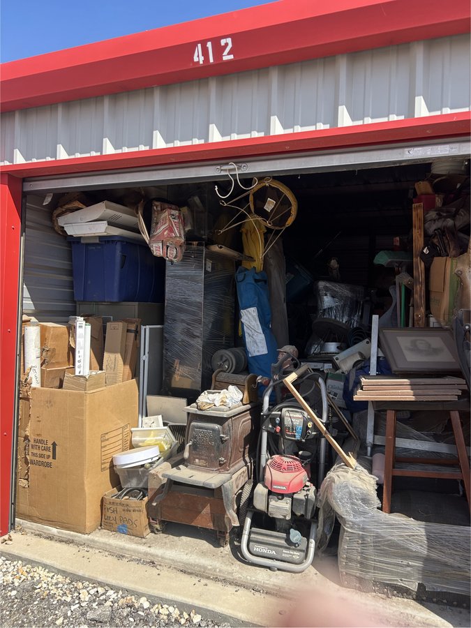 10 x 20 storage unit in Midlothian, TX