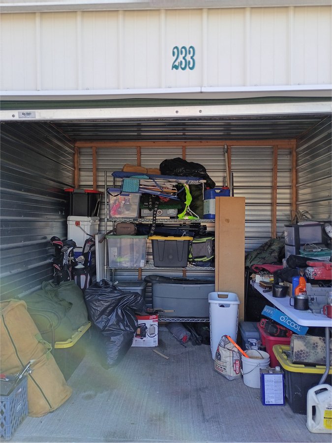 10 x 10 storage unit in Winchester, KY