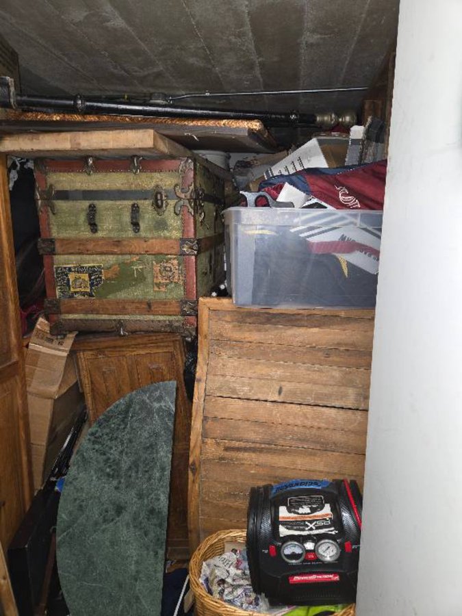 8 x 11 storage unit in San Francisco, CA
