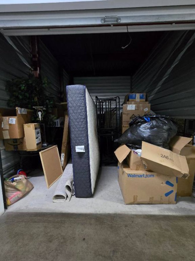 10 x 15 storage unit in Las Vegas, NV