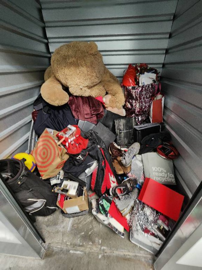 5 x 5 storage unit in Sacramento, CA