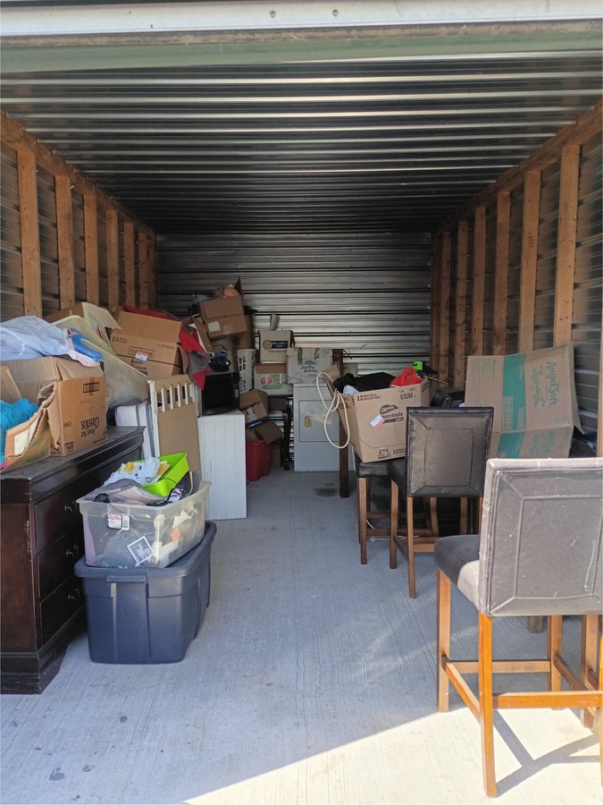 10 x 20 storage unit in Winchester, KY
