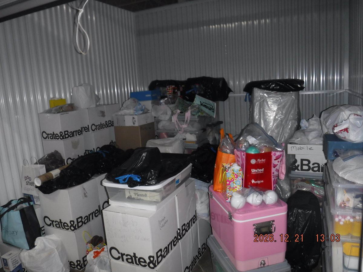10 x 10 storage unit in Deerfield, IL