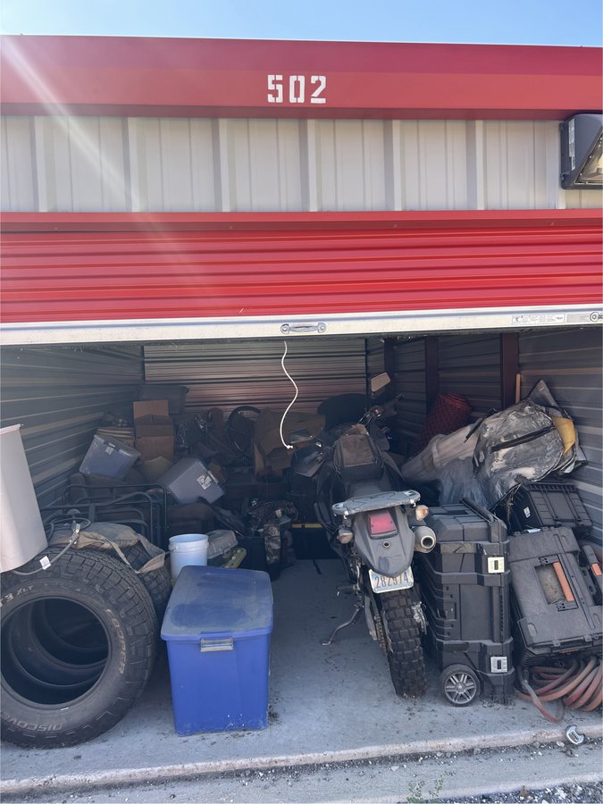 10 x 20 storage unit in Midlothian, TX