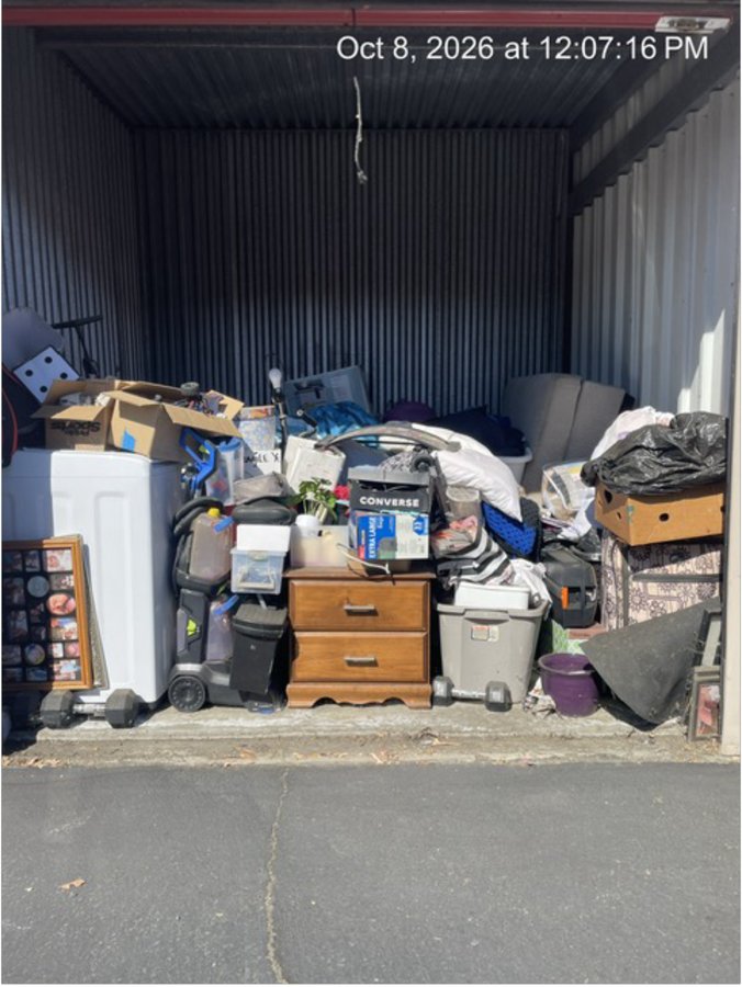 10 x 10 storage unit in BENICIA, CA