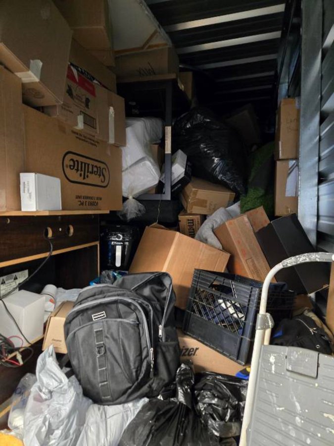 10 x 15 storage unit in Indianapolis, IN