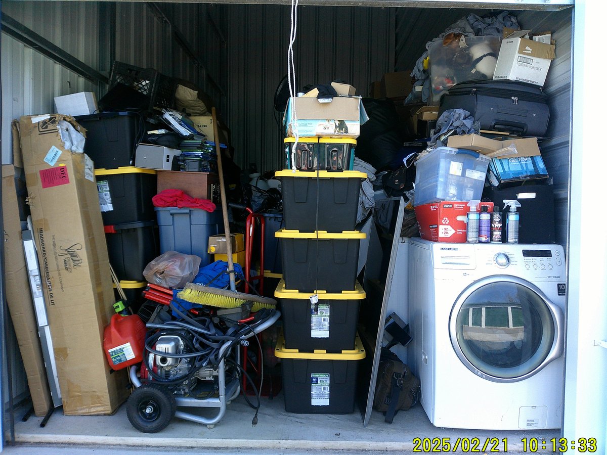 10 x 20 storage unit in Lewis Center, OH