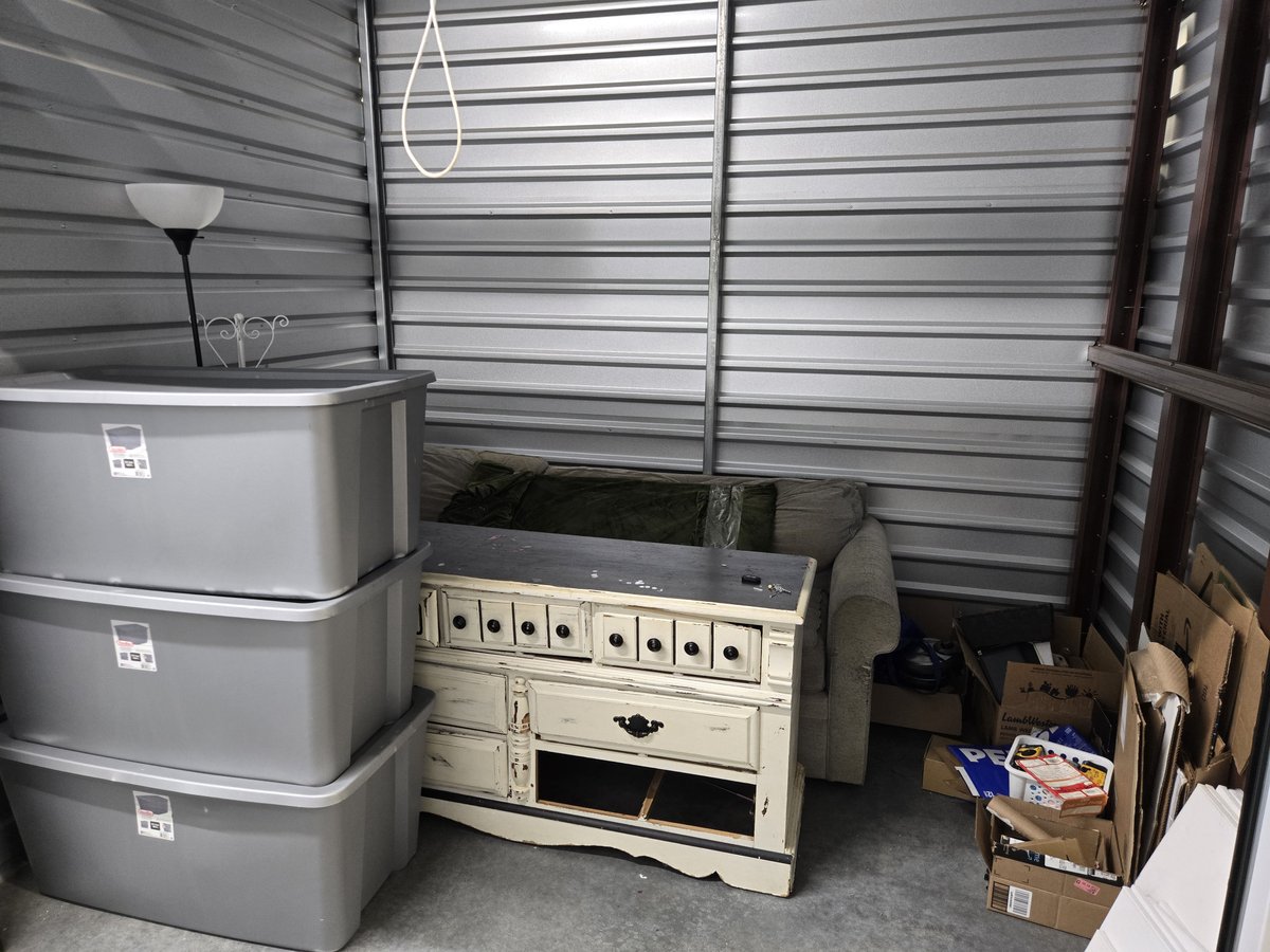 10 x 8 storage unit in Charlotte, NC