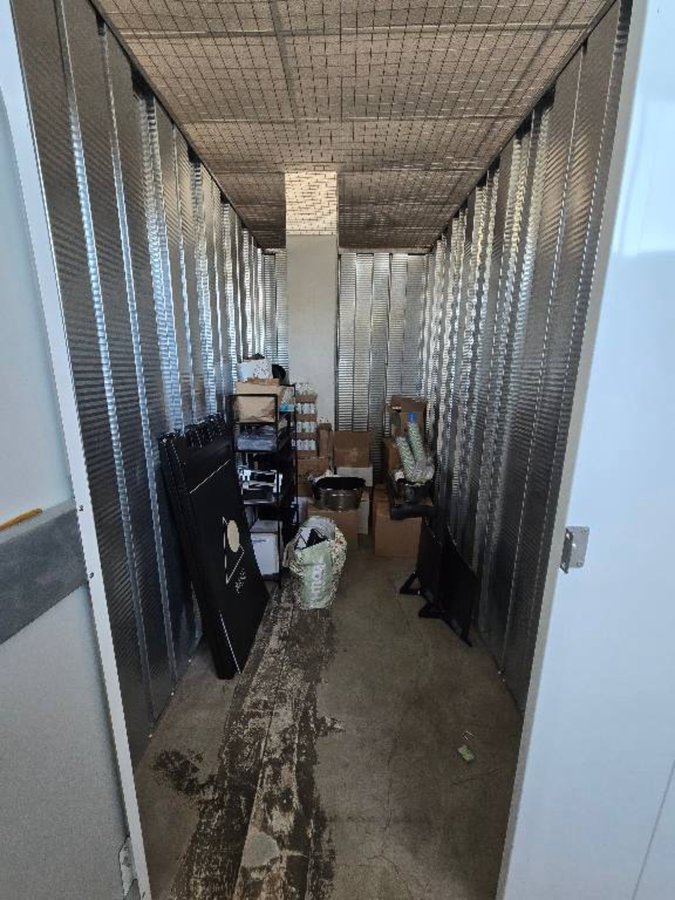 5 x 10 storage unit in Chicago, IL