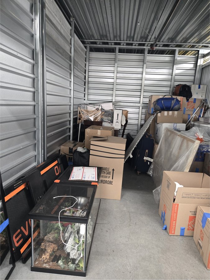 10 x 15 storage unit in Charlotte, NC
