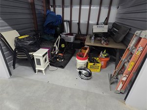 10 x 9 storage unit in Levittown, PA