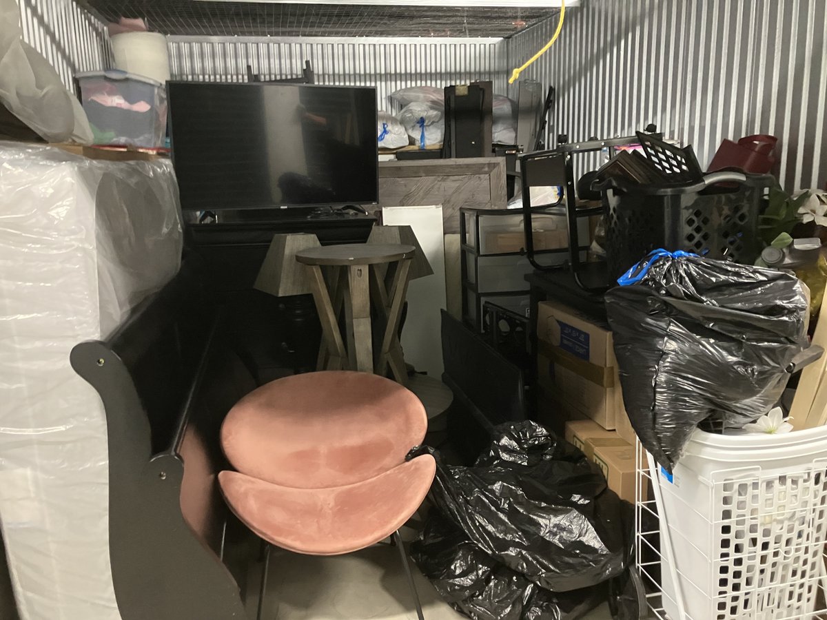 10 x 15 storage unit in Rochester Hills, MI