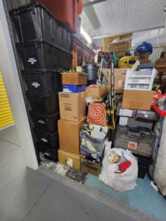 10 x 15 storage unit in West Seneca, NY
