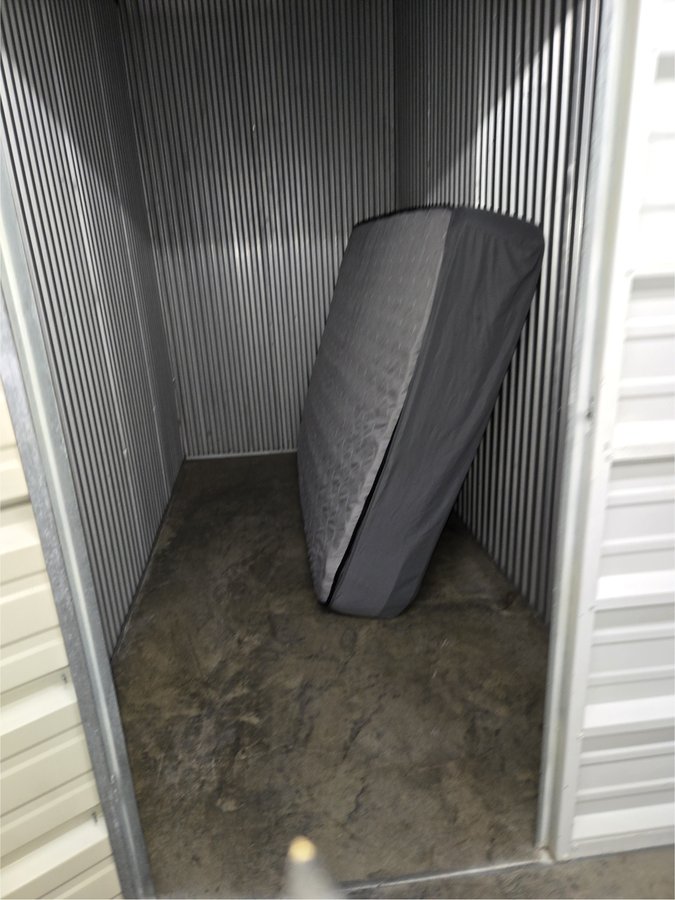 5 x 10 storage unit in Antioch, TN