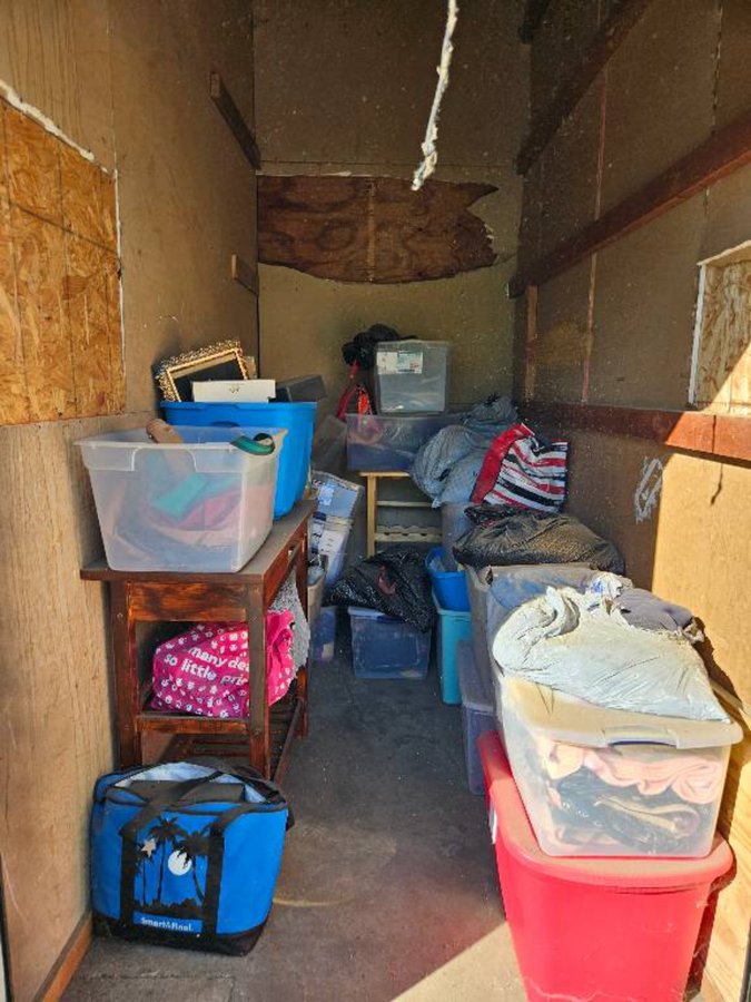 5 x 10 storage unit in Sacramento, CA