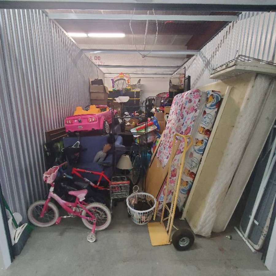 10 x 20 storage unit in Milton, FL