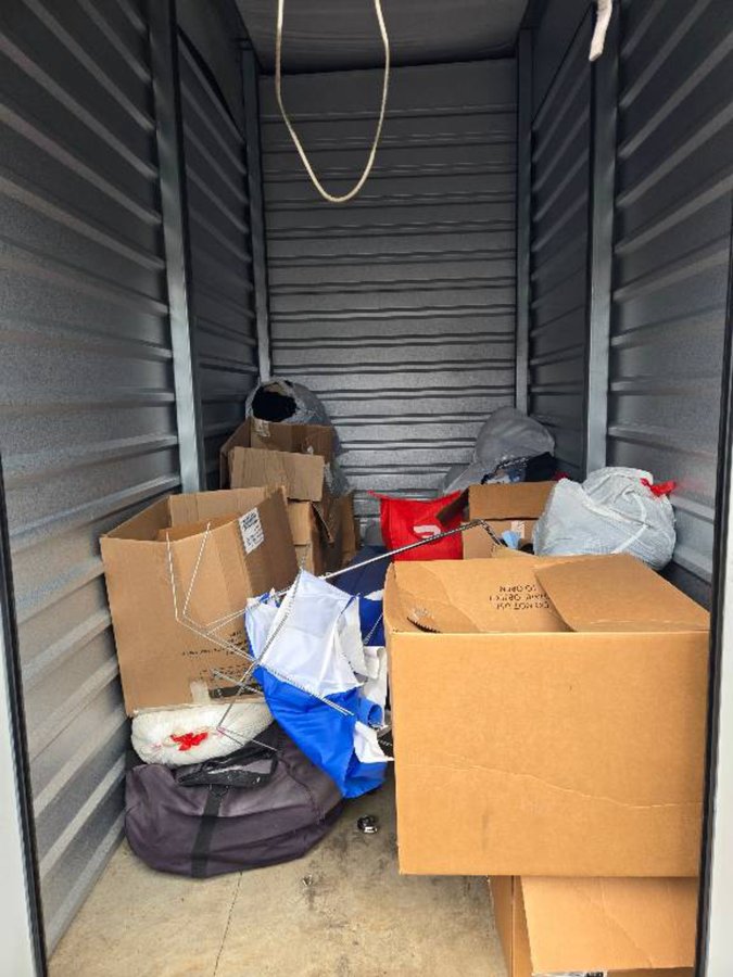 5 x 10 storage unit in Milton, FL