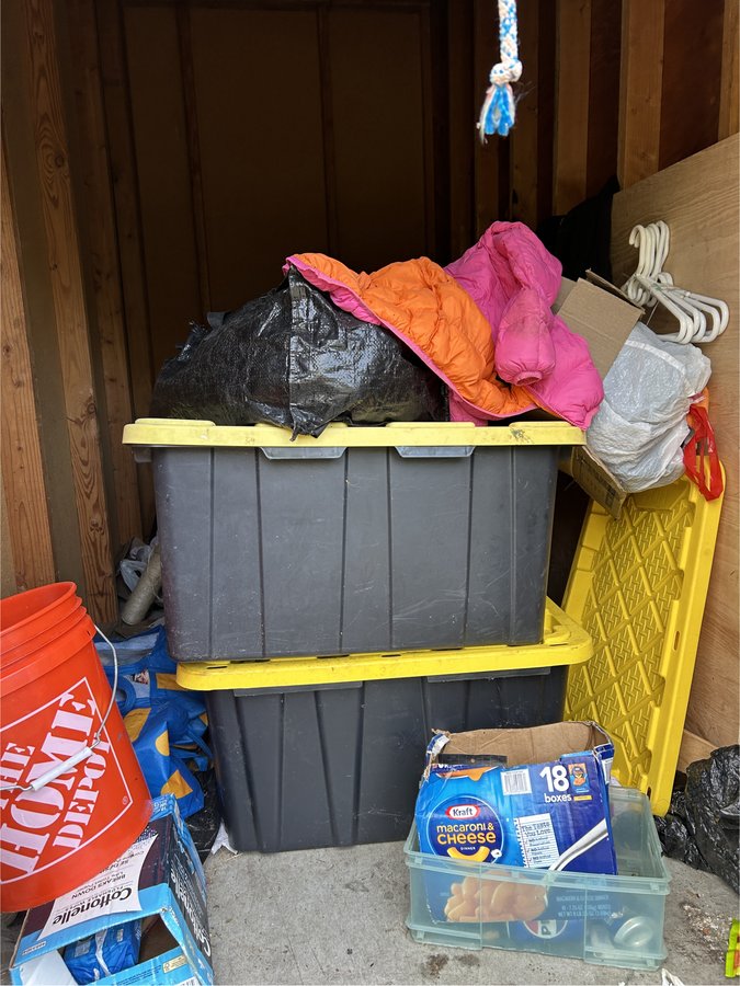 5 x 10 storage unit in Burlington, WA