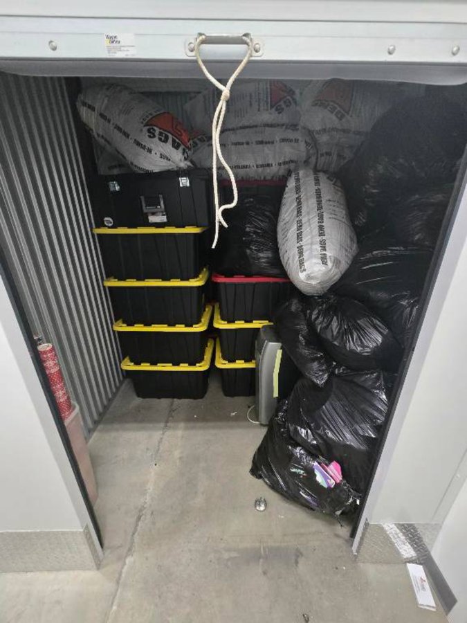 7 x 8 storage unit in Rockville, MD
